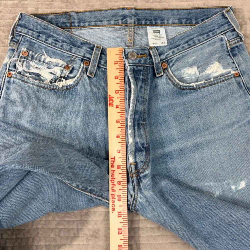 Levis 501 Mens Straight Leg Jeans 34x34‎ Light Wash Distressed Button Fly 0193